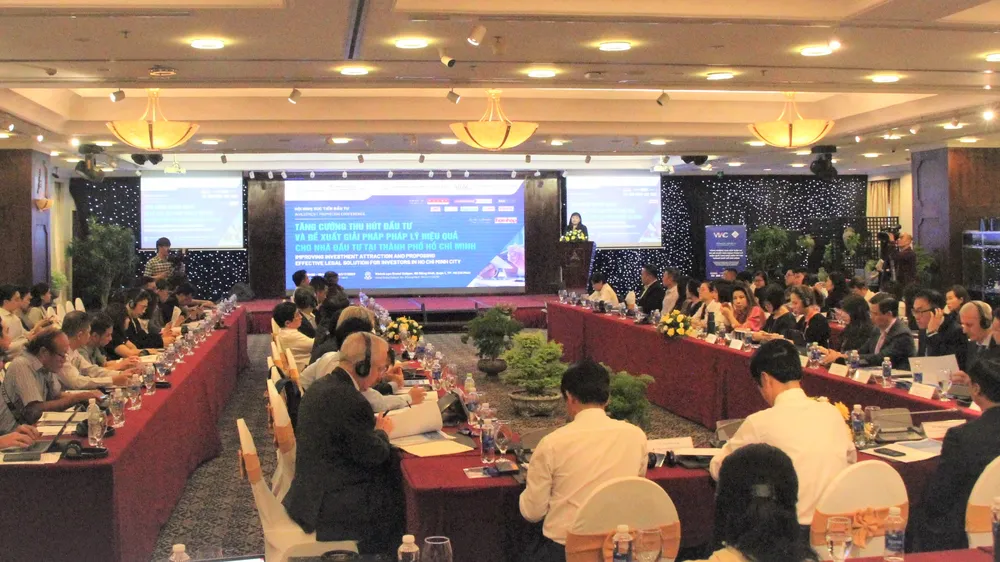 Toàn cảnh hội nghị sáng 7-7. Ảnh: MAI HOA