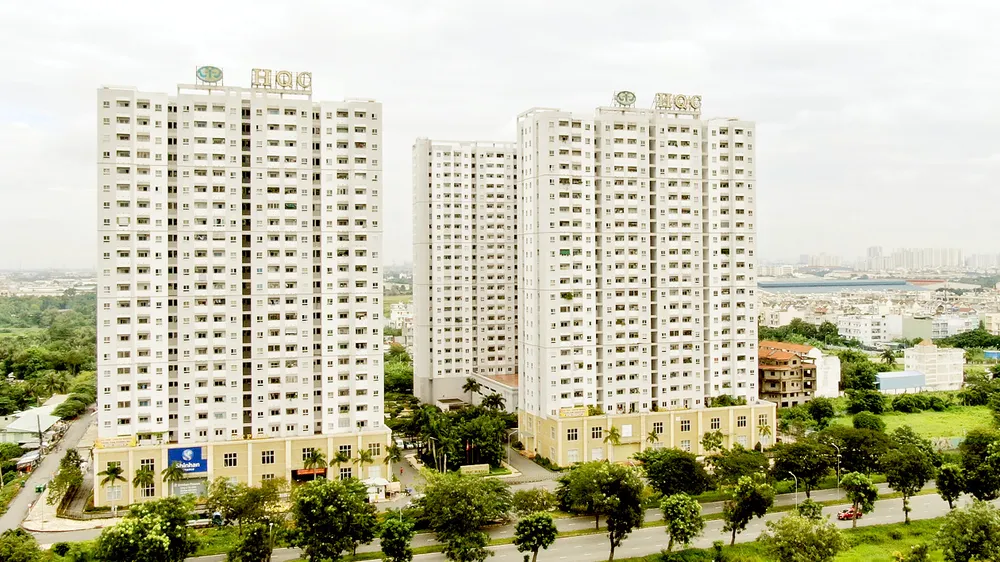 Nhiều khách hàng mua căn hộ tại chung cư HQ Plaza (huyện Bình Chánh, TPHCM) nhưng chưa được cấp giấy chứng nhận chủ quyền. Ảnh: HOÀNG HÙNG