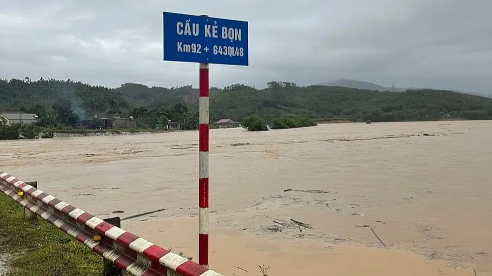 Nghệ An: Mưa lớn kéo dài, nhiều nơi bị ngập lụt, sạt lở