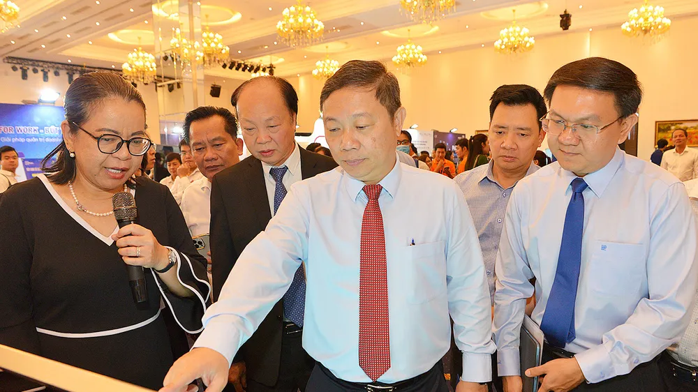 Tập trung nguồn lực chuyển đổi số