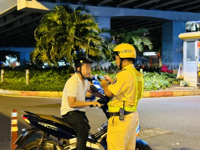 Gần 5.600 trường hợp vi phạm nồng độ cồn bị xử lý trong ngày mùng 3 Tết