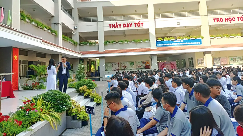 Gỡ rối tư vấn hướng nghiệp cho học sinh lớp 12