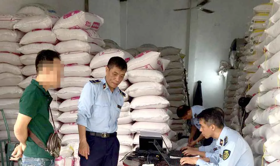 Phát hiện hàng loạt cơ sở bán gạo ST25 giả