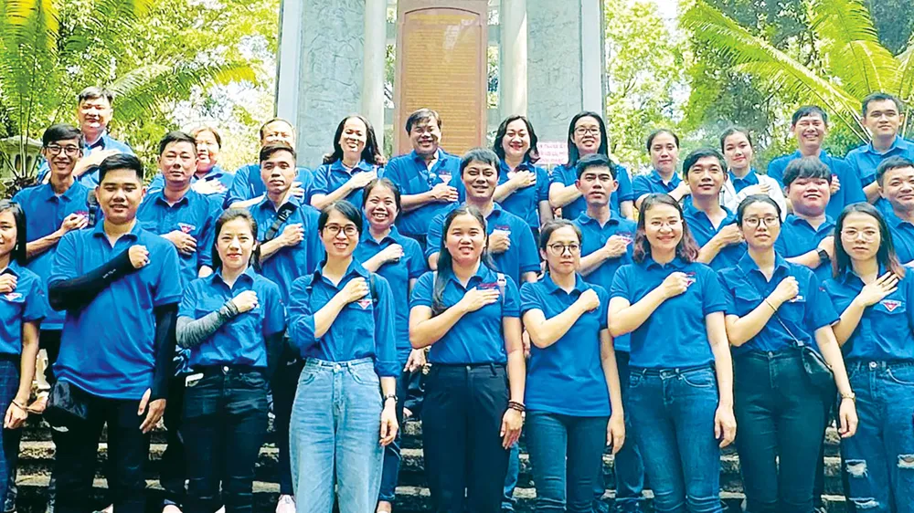 Tuổi trẻ Báo SGGP tiếp nối để trưởng thành