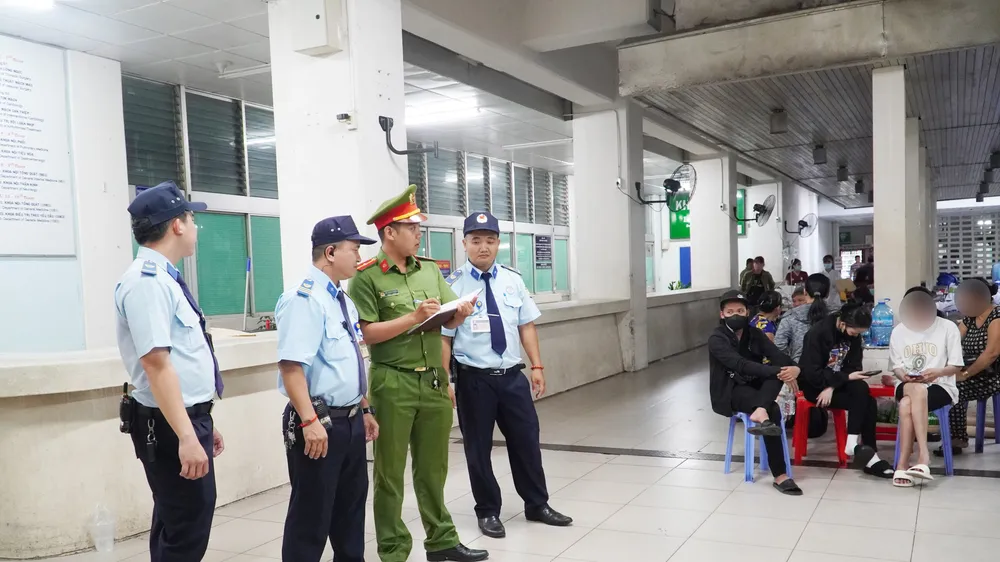 Lừa đảo trong khuôn viên bệnh viện