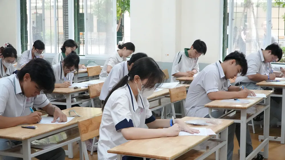 Gợi ý giải đề thi môn Ngữ văn kỳ thi tốt nghiệp THPT 2024