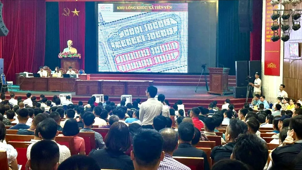 Đất đấu giá ngoại thành Hà Nội: Cơ quan chức năng đang làm rõ nghi vấn “thổi giá” 