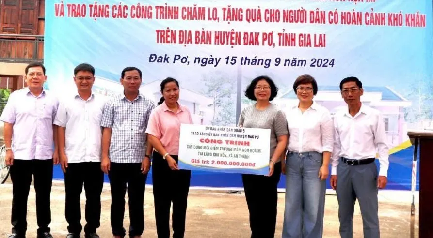 Gần 3 tỷ đồng hỗ trợ người nghèo huyện Đak Pơ (tỉnh Gia Lai)
