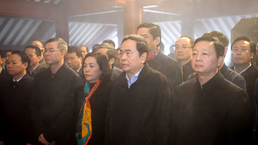 Chủ tịch Quốc hội Trần Thanh Mẫn và các đại biểu tưởng nhớ Chủ tịch Hồ Chí Minh