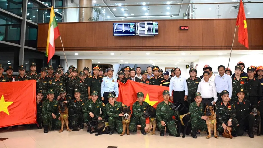 Lực lượng cứu hộ, cứu nạn của Việt Nam đã đến Myanmar
