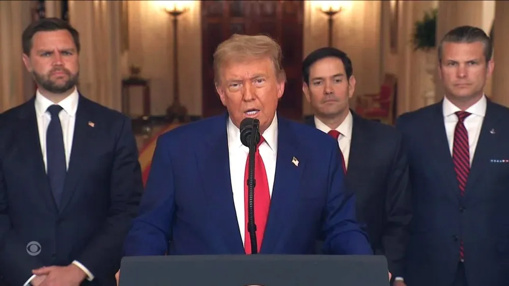 Tổng thống Donald Trump cảnh báo Mỹ có thể tấn công thêm nhiều mục tiêu ở Iran