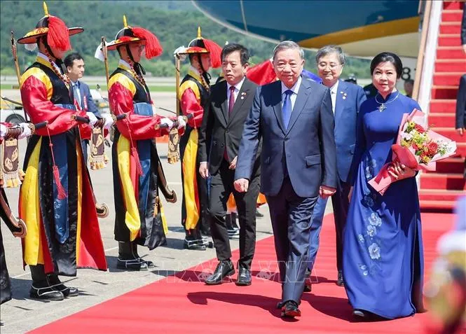 Tổng Bí thư Tô Lâm và Phu nhân bắt đầu thăm cấp Nhà nước Đại Hàn Dân Quốc