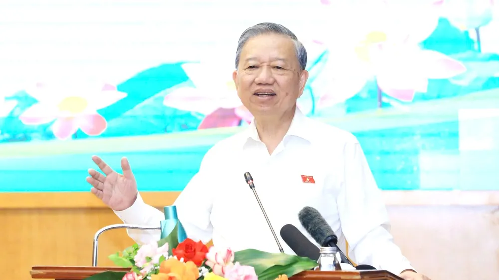 Tổng Bí thư Tô Lâm phát biểu tại hội nghị tiếp xúc cử tri TP Hà Nội, chiều 23-9. Ảnh: VIẾT CHUNG 