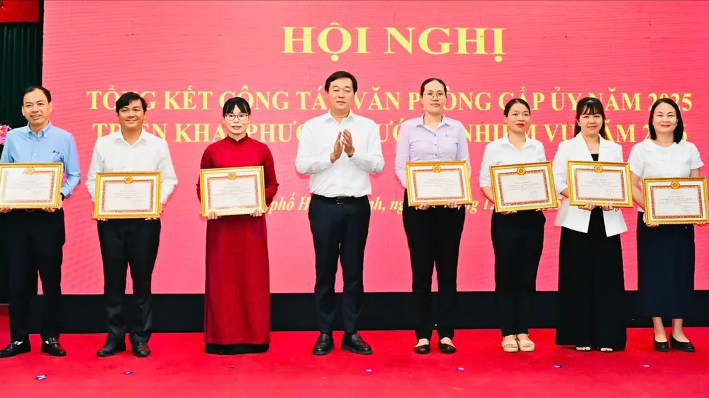 Chuyển đổi số: Điều kiện then chốt để văn phòng cấp ủy làm tốt nhiệm vụ