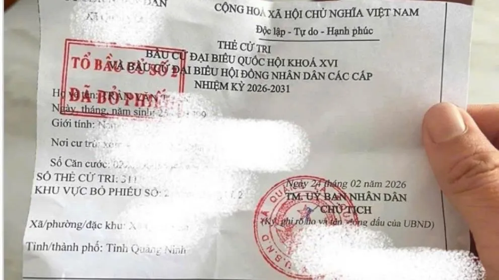 Cảnh báo nguy cơ lộ thông tin cá nhân khi đăng thẻ cử tri lên mạng xã hội 