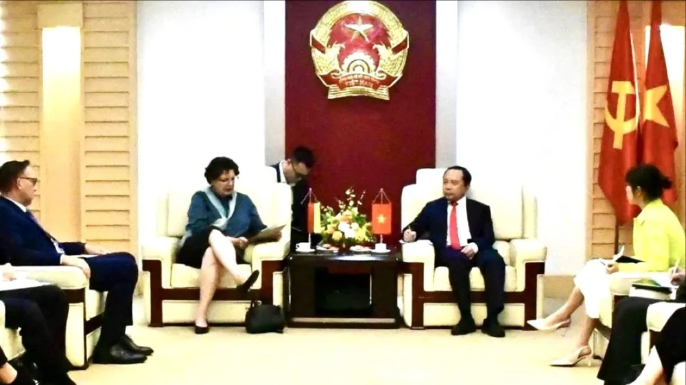 Việt Nam - Đức đẩy mạnh hợp tác về bán dẫn và phát triển nhân lực công nghệ cao