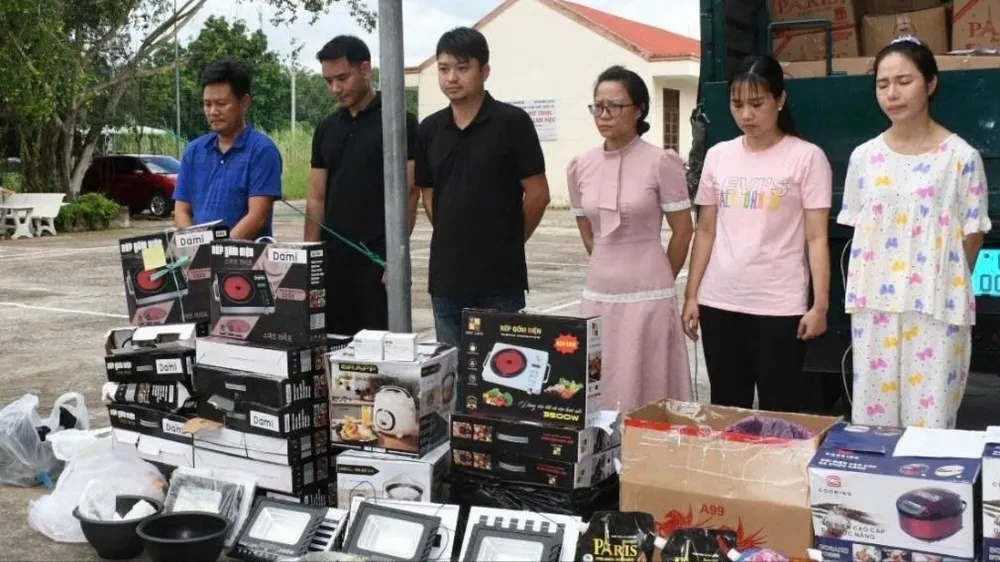 Phá đường dây bán hàng kém chất lượng, thu lợi hàng tỷ đồng