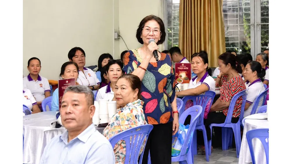 Mở rộng kênh đối thoại với người dân, doanh nghiệp