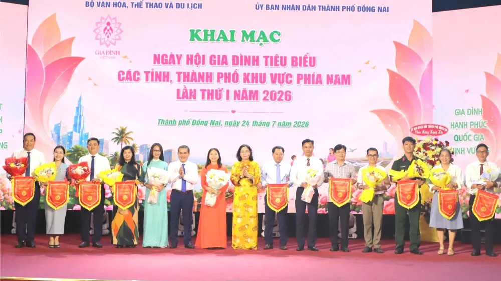 Ngày hội Gia đình tiêu biểu phía Nam lan tỏa giá trị gia đình Việt