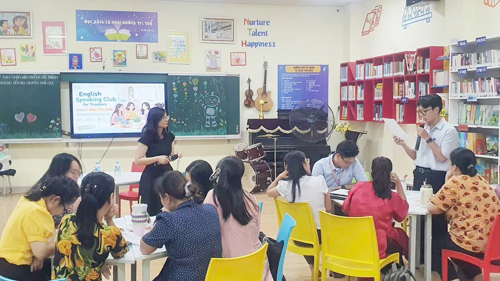 Để thầy trò “đắm mình” với tiếng Anh