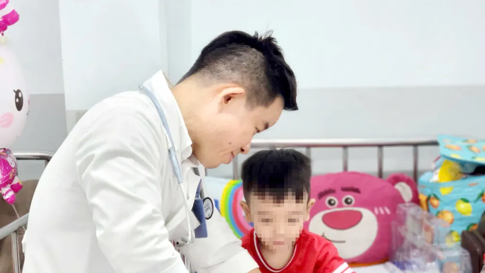 Nguy cơ dịch tay chân miệng, sốt xuất huyết bùng phát: Chủ động phòng ngừa, tránh lây lan trong trường học