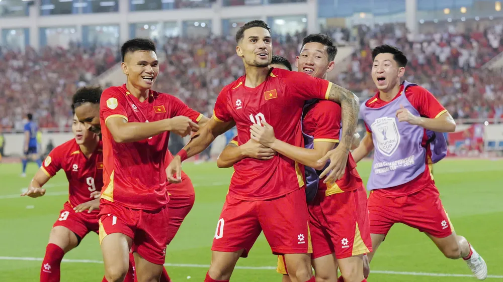 Hoàng Hên và đồng đội sẽ gặp nhiều khó khăn hơn ở FIFA ASEAN Cup 2026. Ảnh: VFF