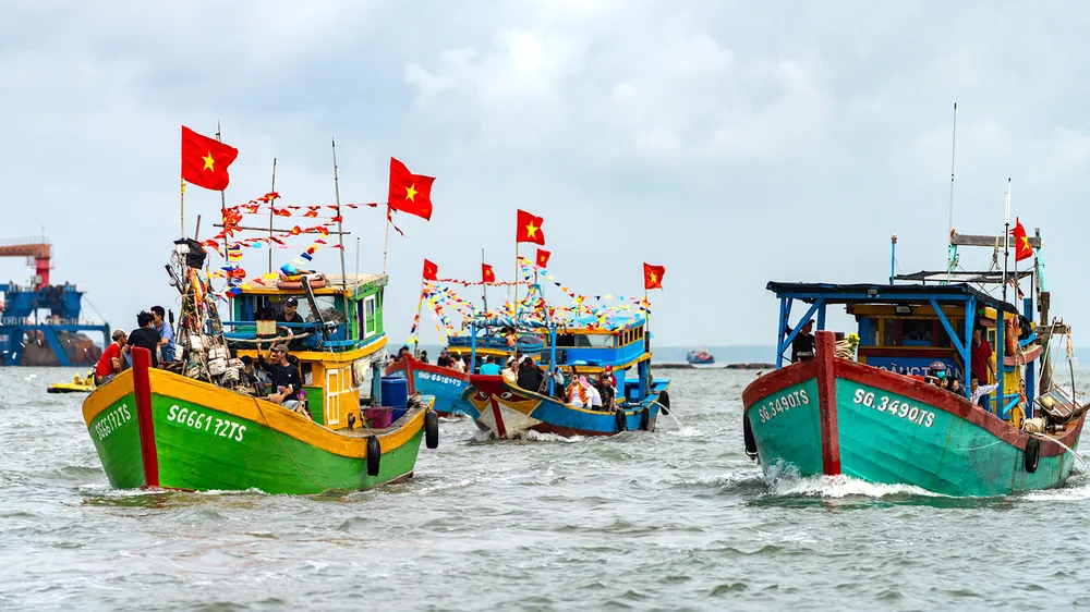 Rực rỡ sắc màu Lễ hội Nghinh Ông TPHCM