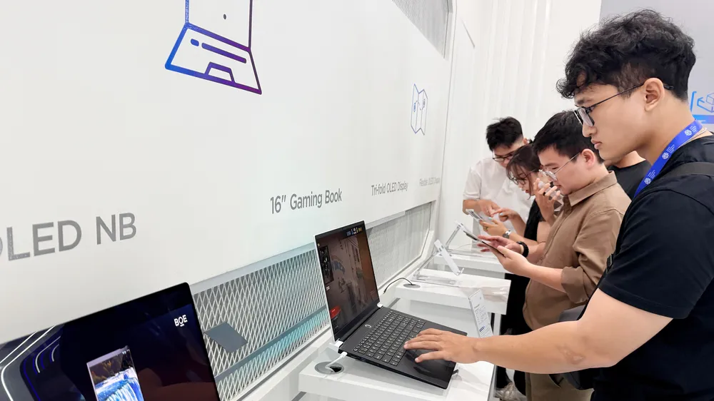 Việt Nam tiếp tục là điểm sáng tăng trưởng tại Đông Nam Á