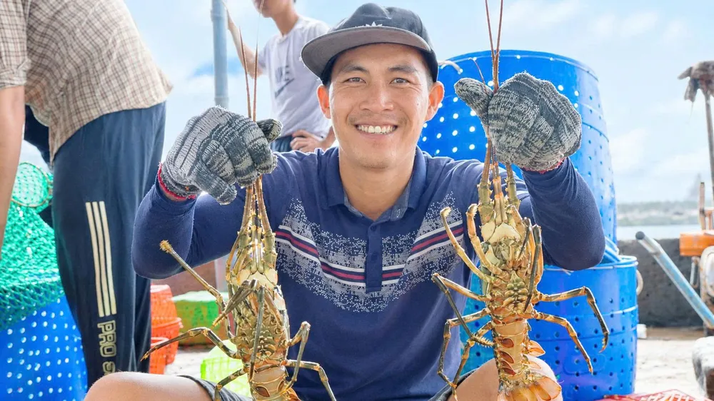 Vươn khơi nuôi biển công nghệ cao