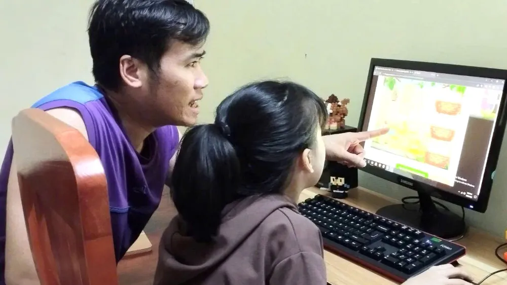 Cha mẹ có biết con làm gì trên mạng?