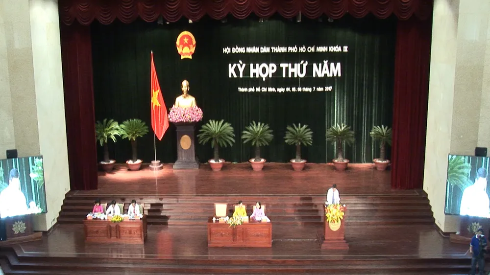 Khai mạc kỳ họp thứ 5 HĐND TP khoá IX: Tập trung giải quyết những vấn đề "nóng"