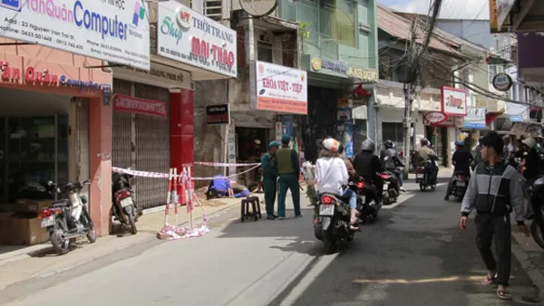 Khu vực sụt lún đất. Ảnh: Nam Viên