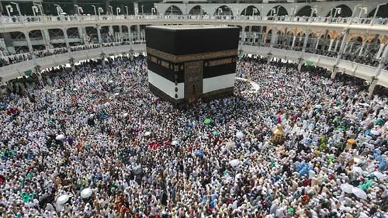 Mỗi năm hàng triệu người Hồi giáo hành hương đến thánh địa Mecca