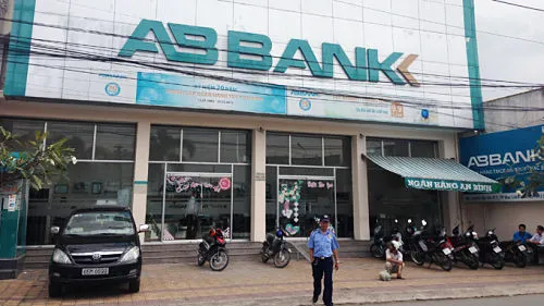 Bình Dương: Bắt tạm giam nguyên Giám đốc chi nhánh Ngân hàng An Bình