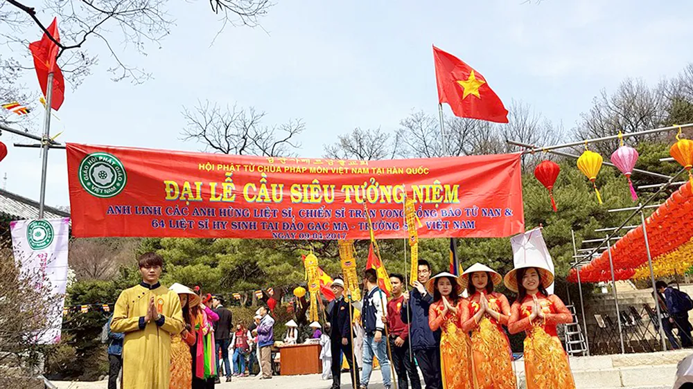 Sư cô vì biển đảo