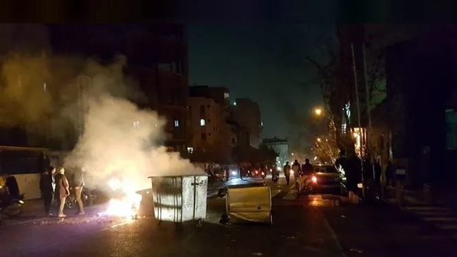 Iran đe dọa dùng biện pháp mạnh với người biểu tình