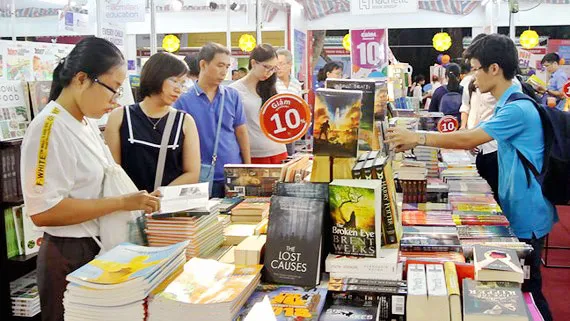 Mua sách trực tuyến, giảm giá đến 40%