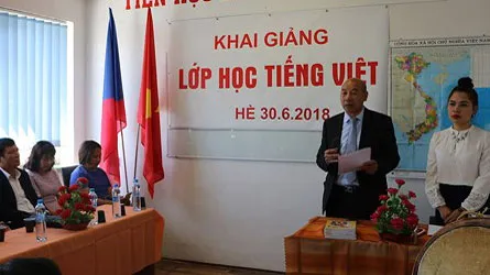 Khai giảng lớp học tiếng Việt mùa hè tại Czech