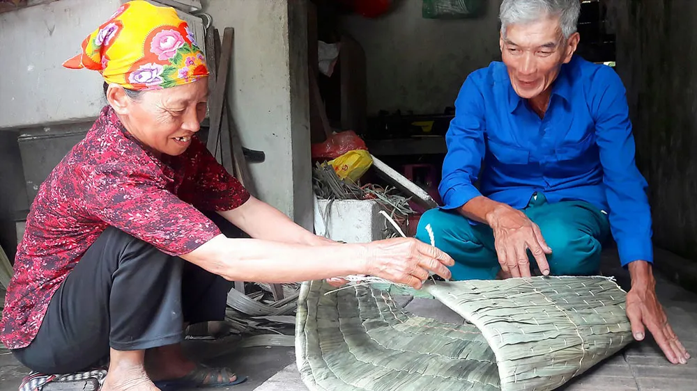 Làng chằm “áo giáp lá”