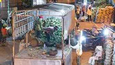 Đình chỉ công việc nhiều nhân viên trong “nghi án” bảo kê tại chợ Long Biên