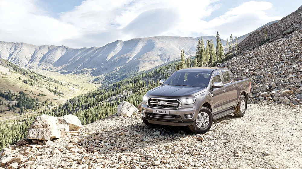 Ford Việt Nam công bố giá bán các phiên bản của 2 dòng xe Ranger và Everest mới
