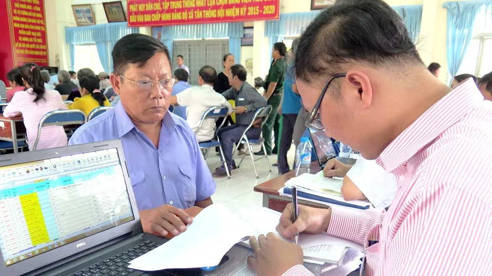Cán bộ Sở LĐTB-XH TPHCM trực tiếp tới quận, huyện ghi nhận các vướng mắc về chính sách có công, BHYT