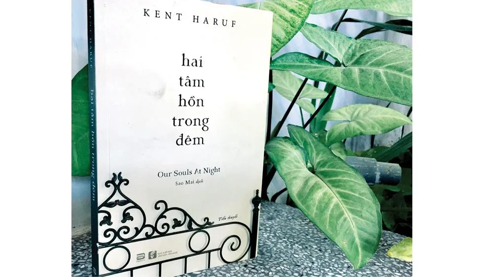 Như hương quỳnh trong đêm vắng 