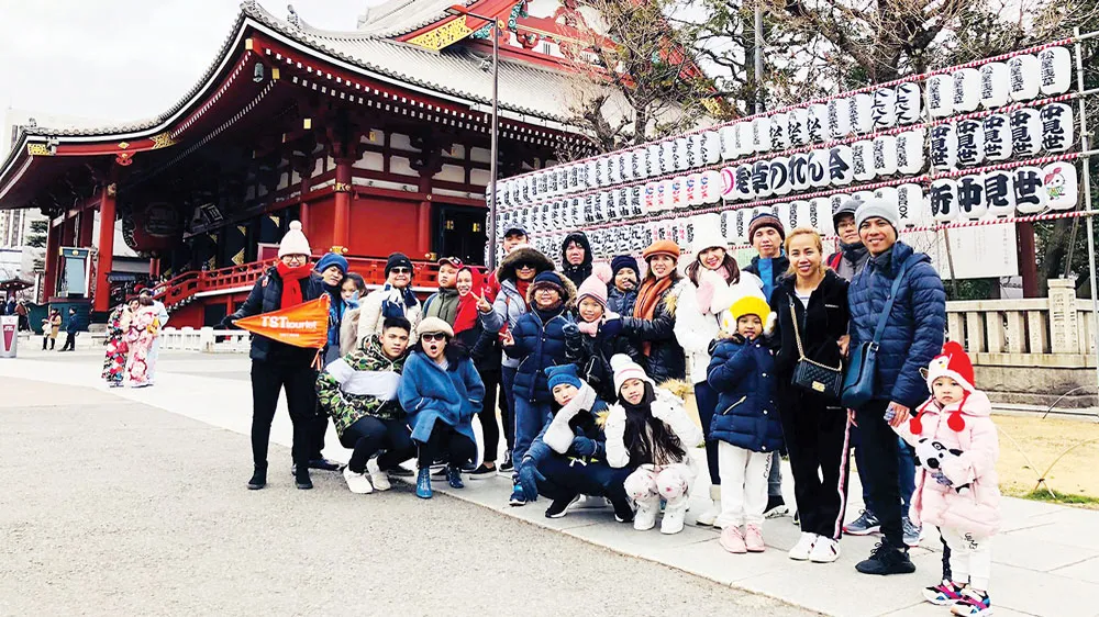 Đoàn khách TST tourist đón năm mới ở Nhật Bản