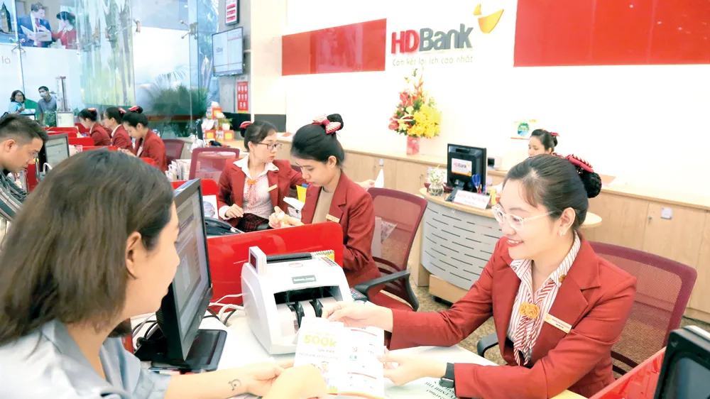 Chỉ cần gửi 10 triệu đồng, khách hàng có cơ hội trúng sổ tiết kiệm 1 tỷ đồng tại HDBank