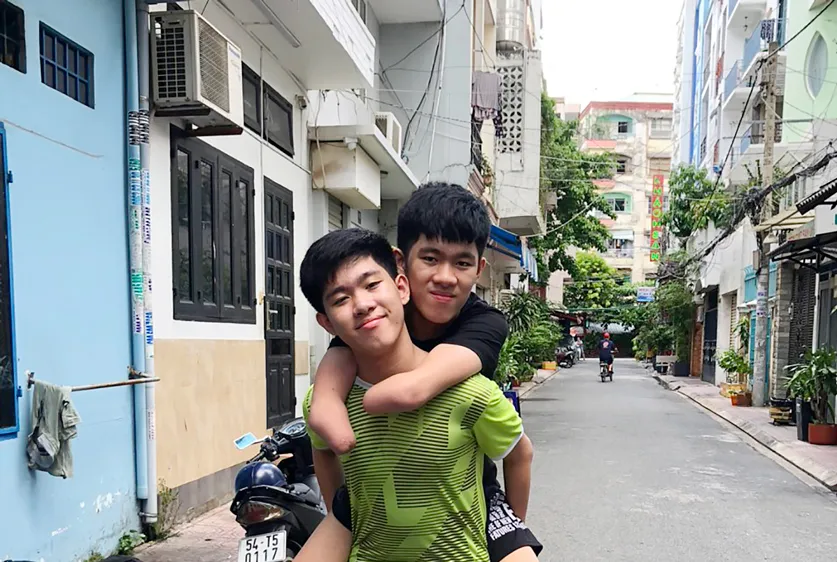 Hai anh em Gia Hưng - Gia Lâm