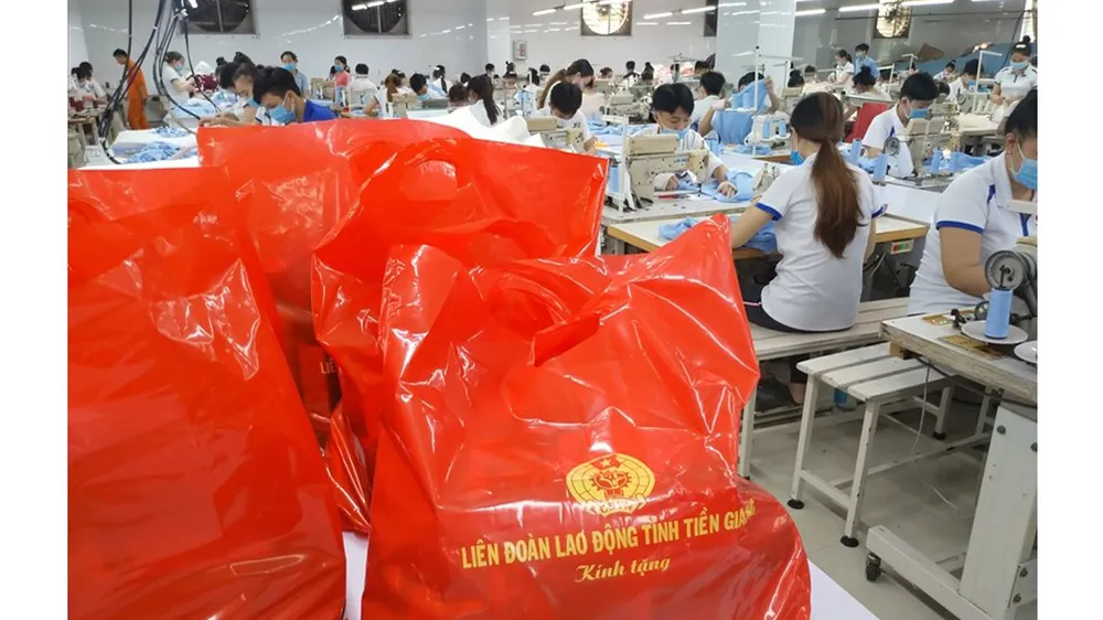 ĐBSCL: Nhiều hoạt động chăm lo tết cho người lao động 