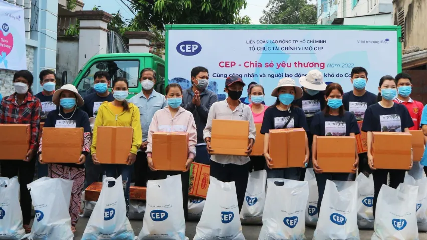 Chăm lo người lao động khó khăn