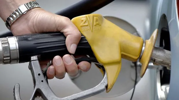 Hàn Quốc gia hạn trợ giá dầu diesel