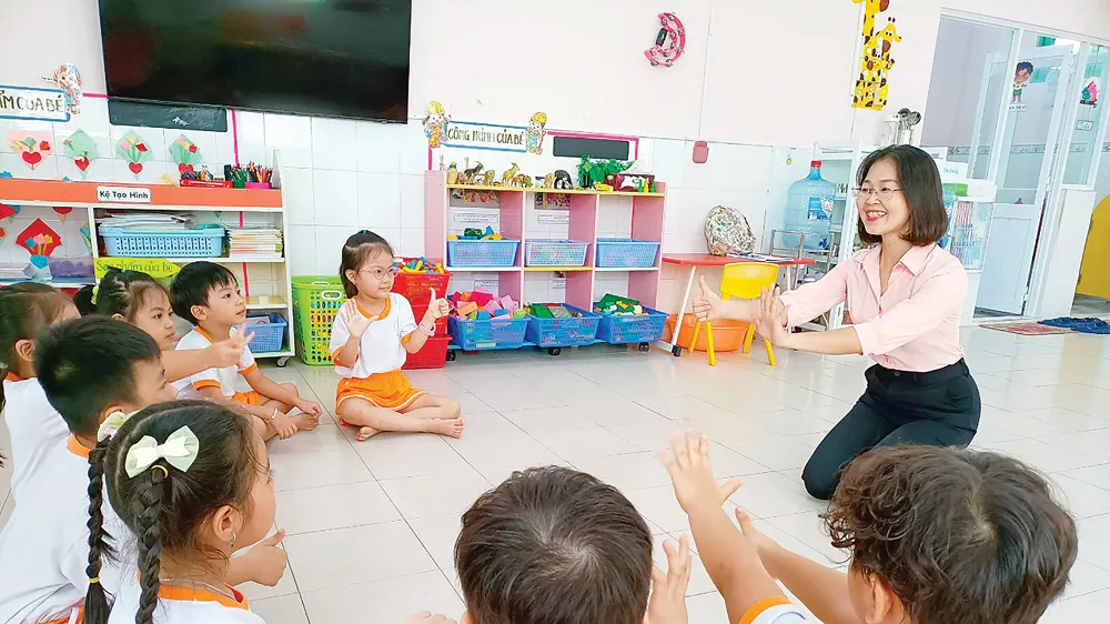 Giáo viên mầm non: Hạnh phúc vì được cho đi…